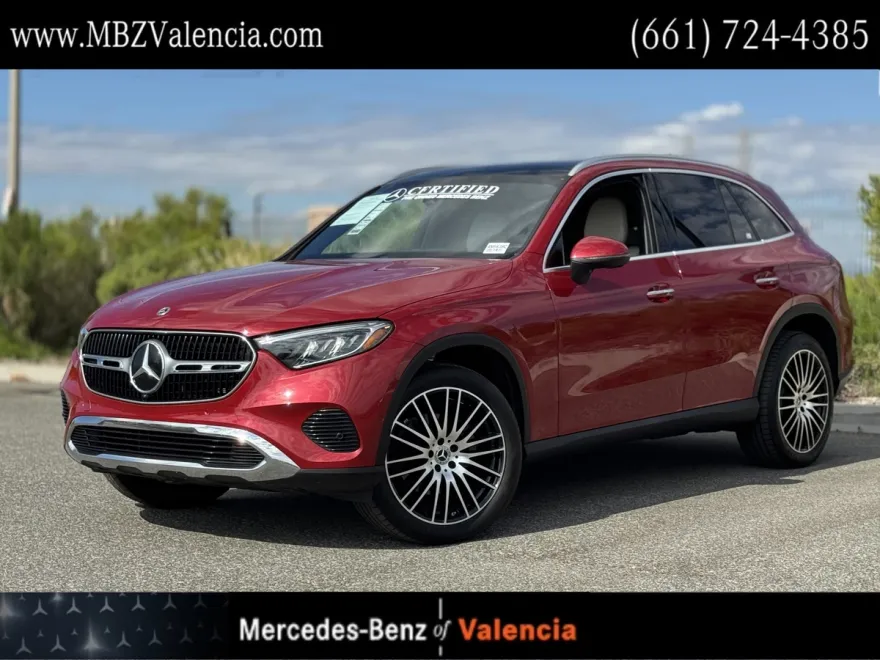 2025 Mercedes Benz GLC 300 4MATIC photo 1
