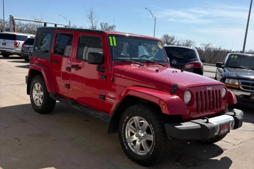 2011 Jeep Wrangler Unlimited Sahara photo 1