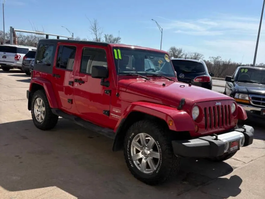 2011 Jeep Wrangler Unlimited Sahara photo 1