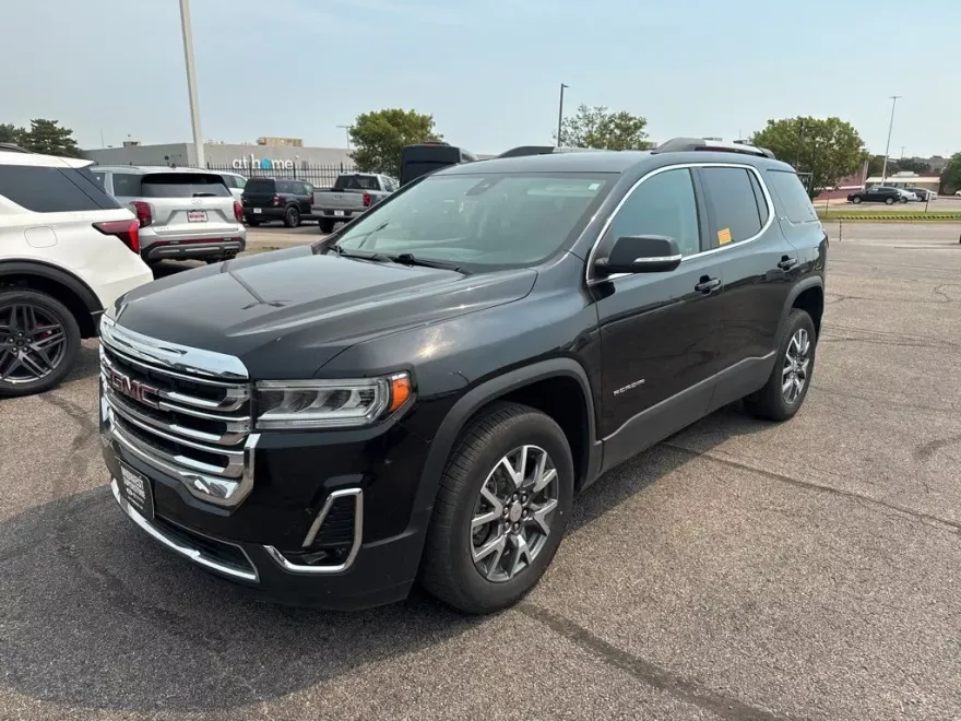 2023 Gmc Acadia SLT photo 1