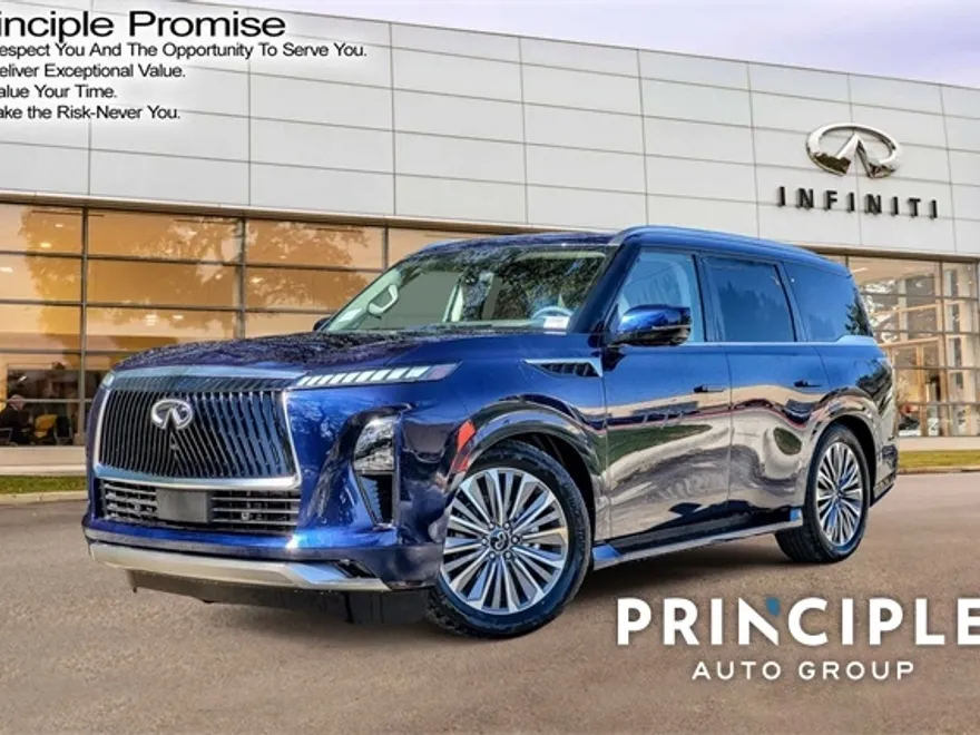 2025 Infiniti QX80 Luxe photo 1