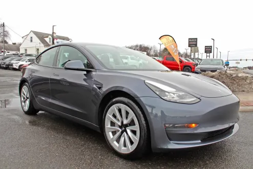 2022 Tesla Model 3 Long Range photo 3