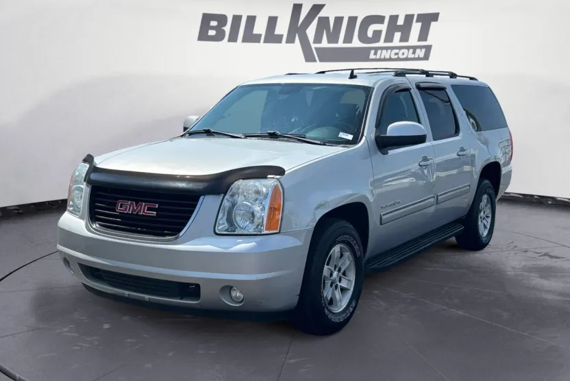 2010 Gmc Yukon XL SLT 1500 photo 1