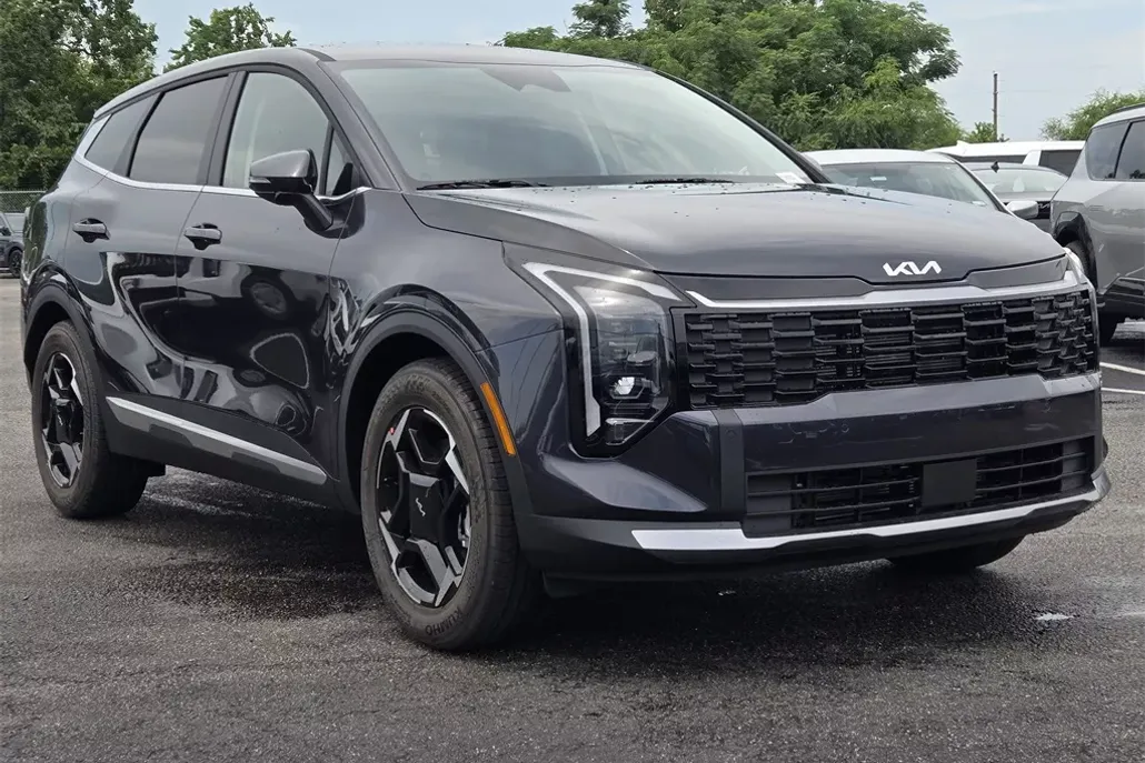 2026 Kia Sportage EX photo 1