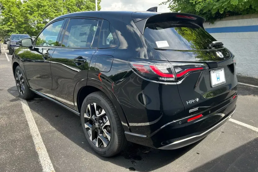 2026 Honda HR-V EX-L photo 1