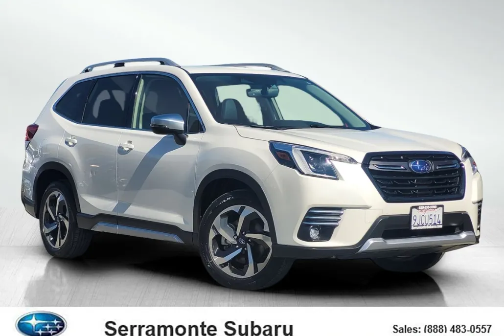 2024 Subaru Forester Touring photo 1