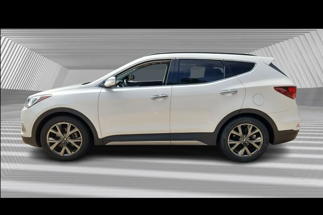 2017 Hyundai Santa Fe Sport 2.0T Ultimate photo 1