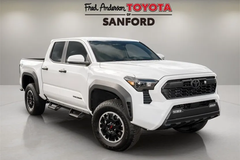 2025 Toyota Tacoma TRD Off-Road Double Cab photo 1
