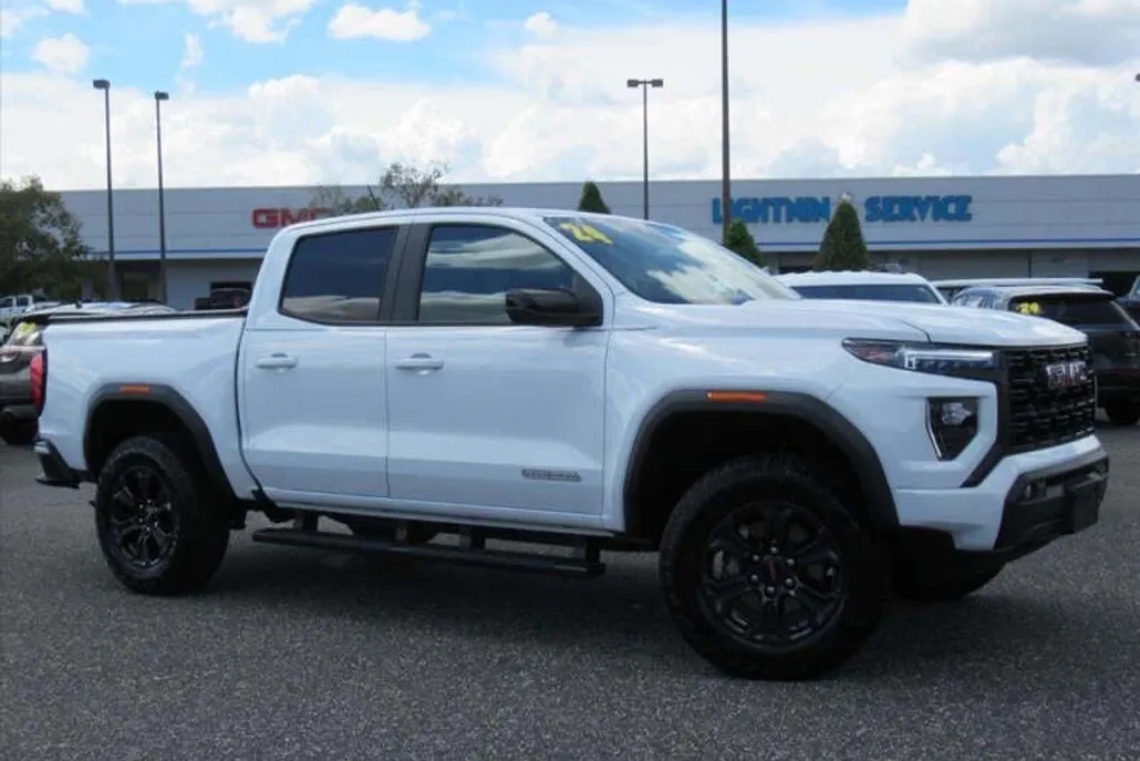 2024 Gmc Canyon Elevation photo 1