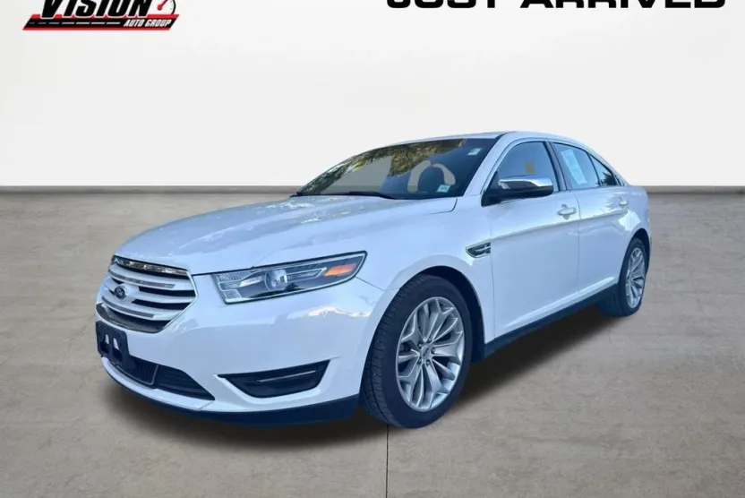 2016 Ford Taurus Limited photo 1