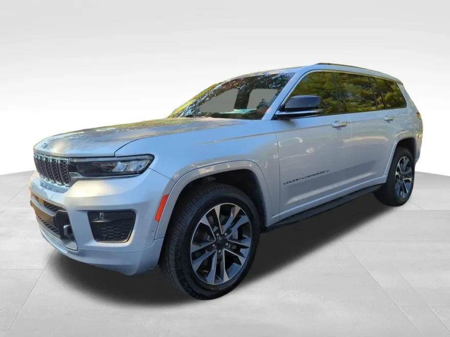 2021 Jeep Grand Cherokee Overland photo 1