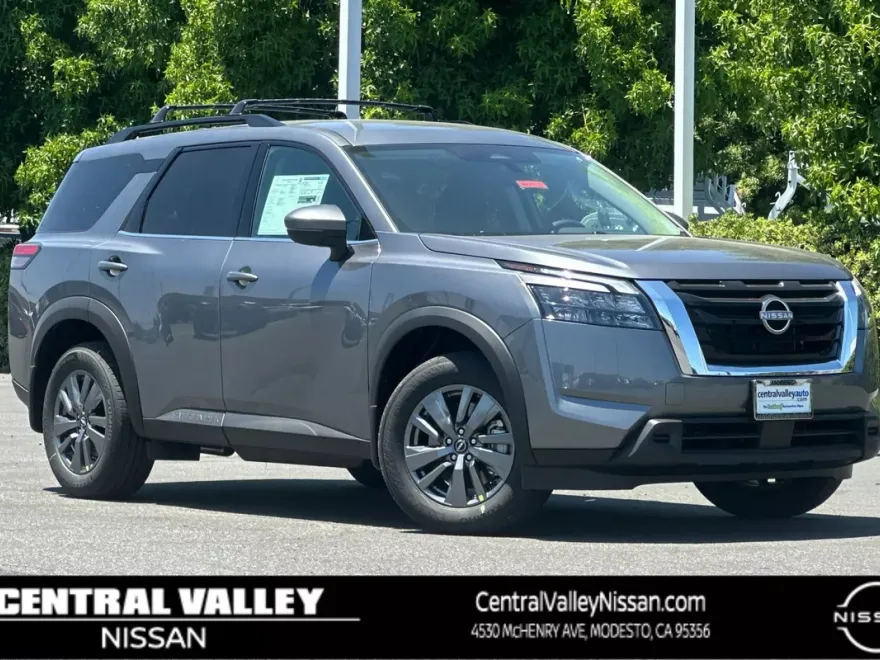 2025 Nissan Pathfinder SV photo 1