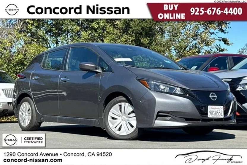 2023 Nissan Leaf S photo 1
