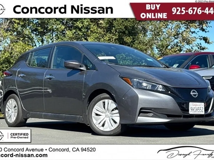2023 Nissan Leaf S photo 1