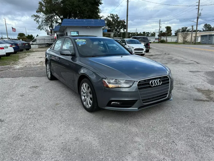2014 Audi A4 Premium photo 1