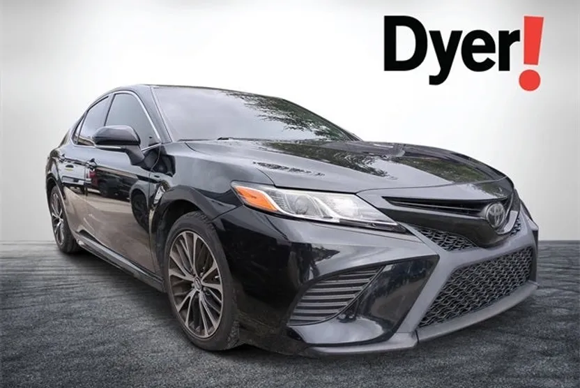 2019 Toyota Camry L photo 1