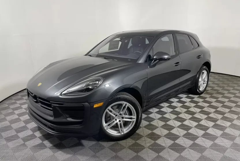 2026 Porsche Macan T photo 1