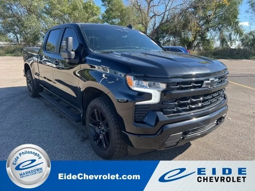 2023 Chevrolet Silverado 1500 RST photo 1