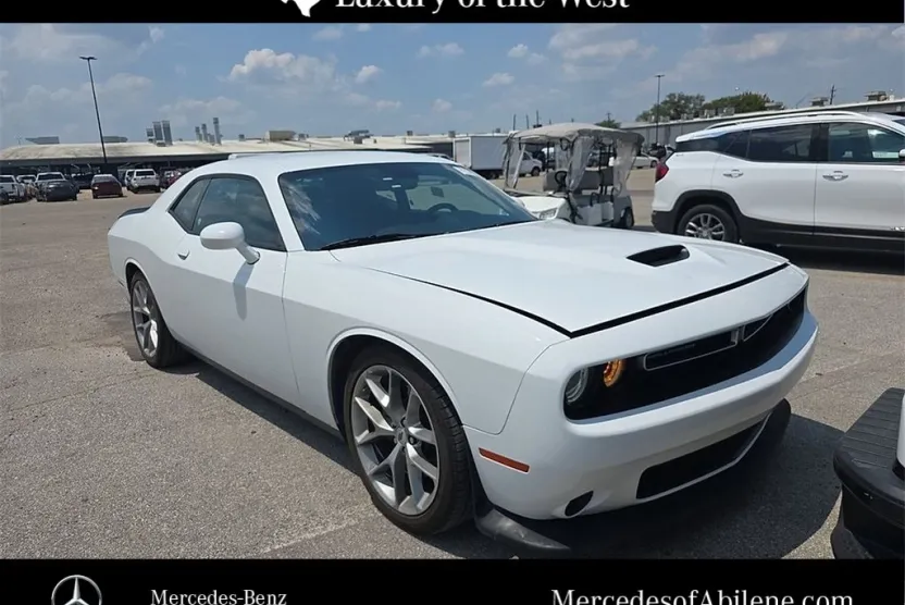 2023 Dodge Challenger GT photo 1