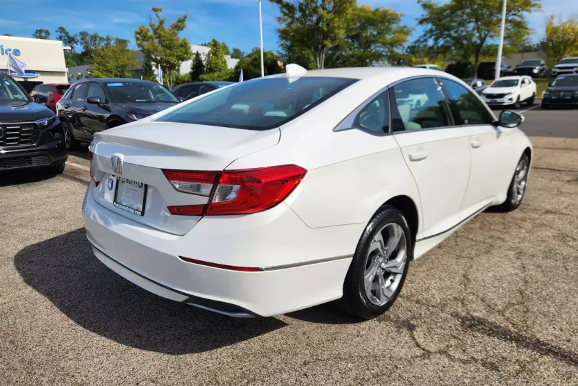 2019 Honda Accord EX 1.5T photo 1