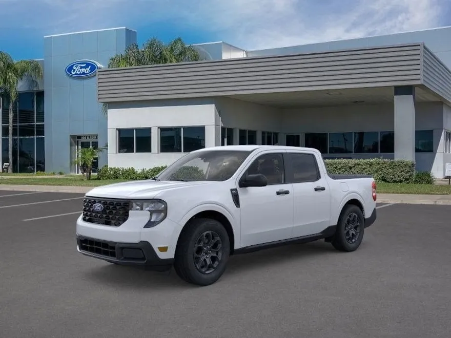 2025 Ford Maverick XLT photo 1