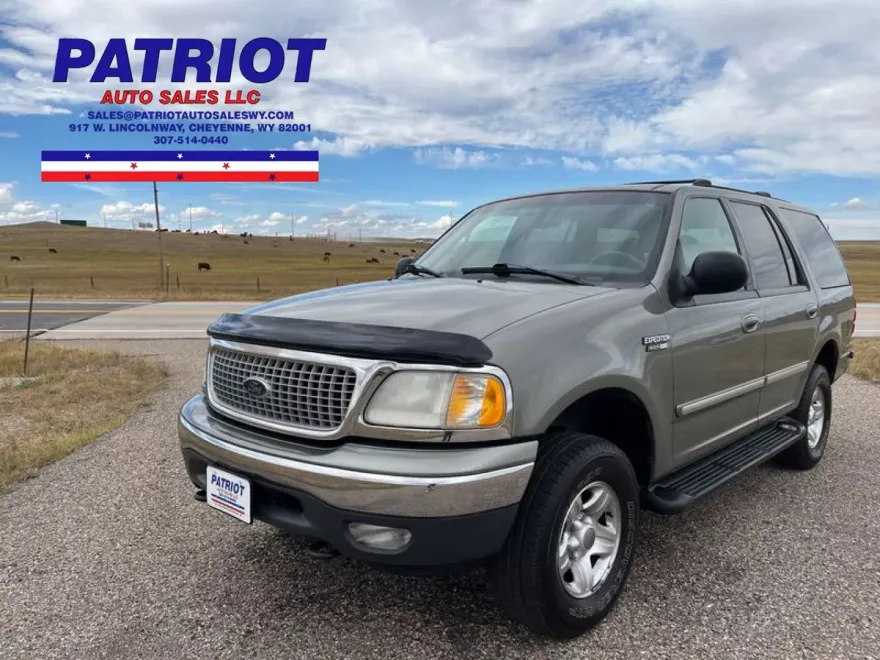1999 Ford Expedition XLT photo 1