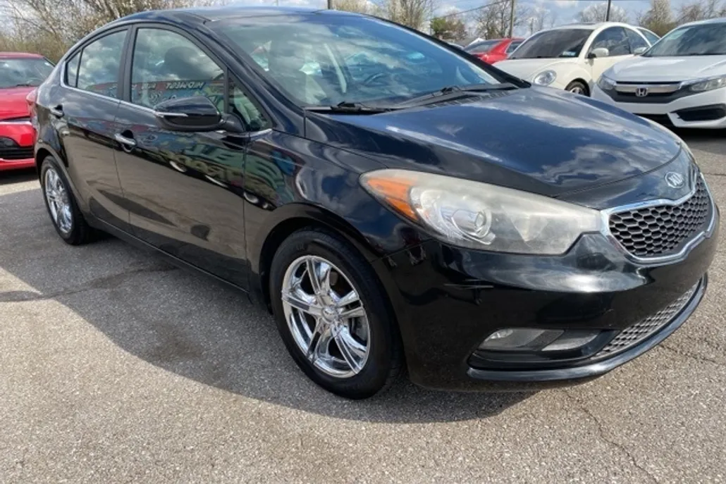2015 Kia Forte EX photo 1