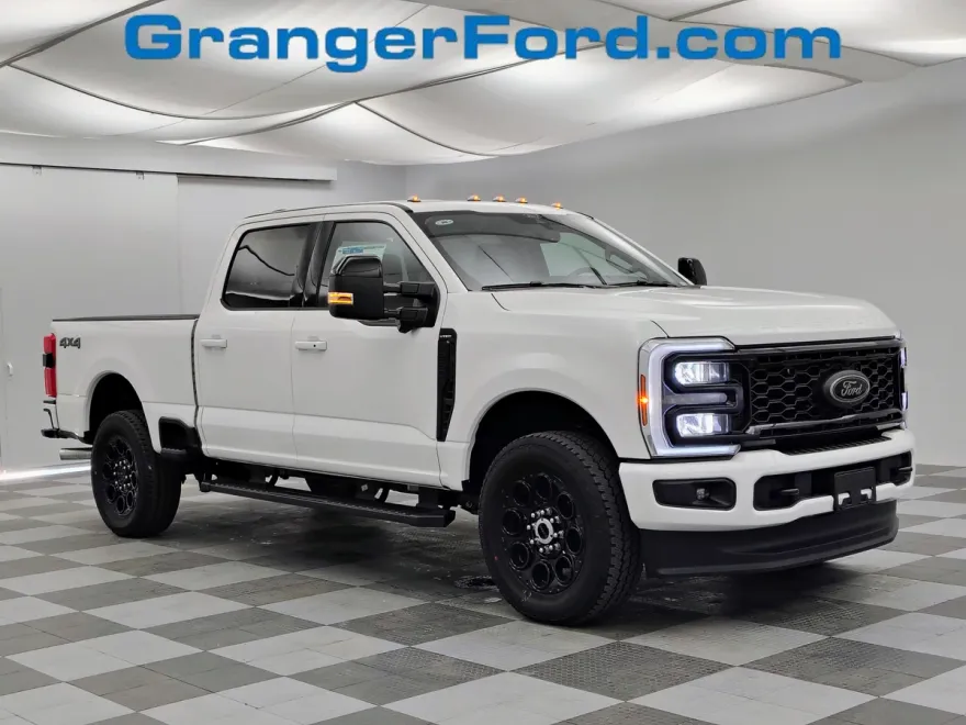 2026 Ford F-250 Lariat photo 1
