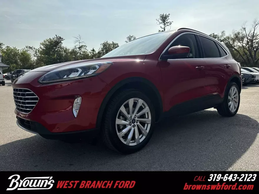 2022 Ford Escape Titanium photo 1