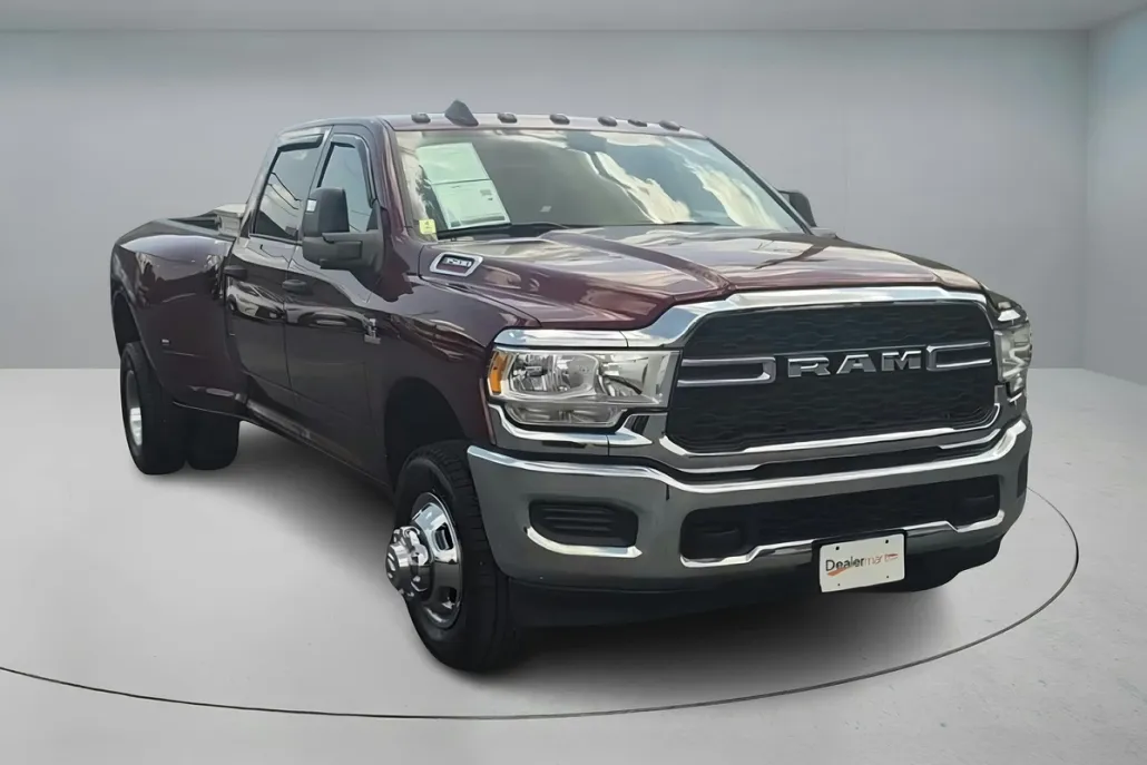 2024 Ram 3500 Tradesman photo 1