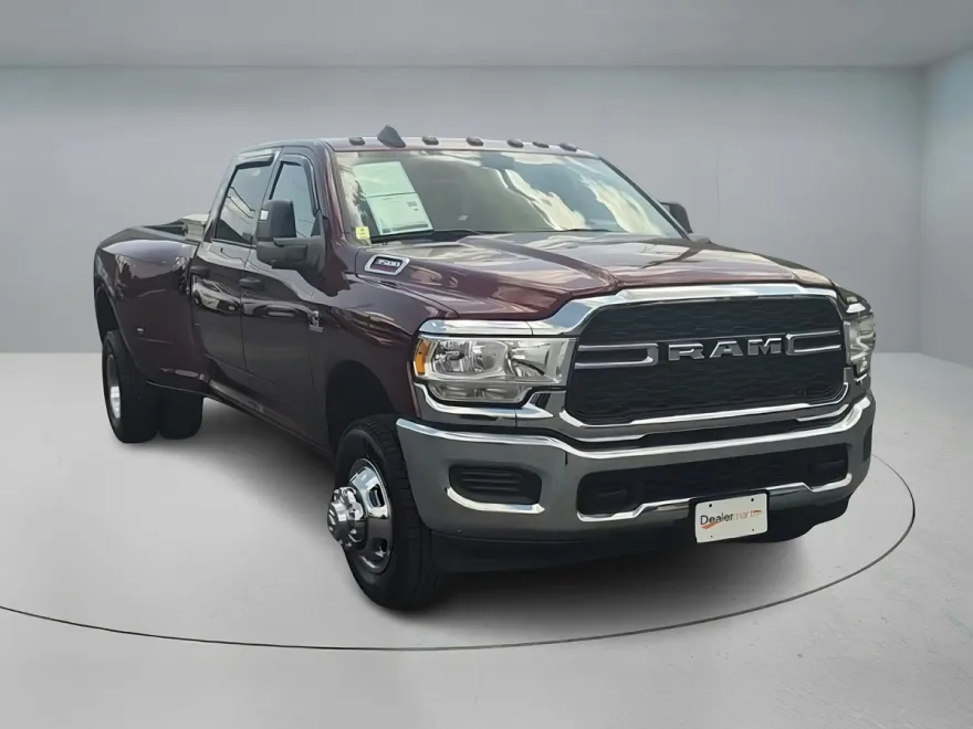 2024 Ram 3500 Tradesman photo 1