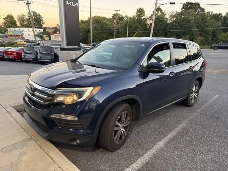 2018 Honda Pilot EX photo 1