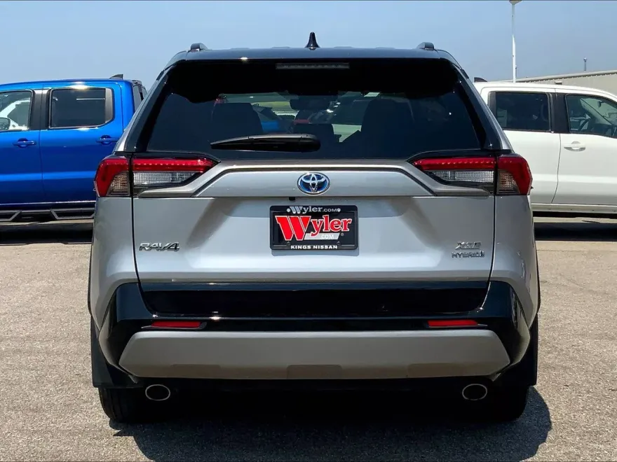 2023 Toyota RAV4 Hybrid XSE photo 1