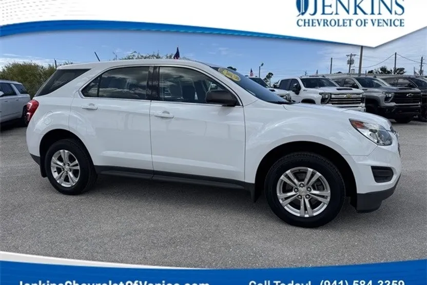 2017 Chevrolet Equinox LS photo 1