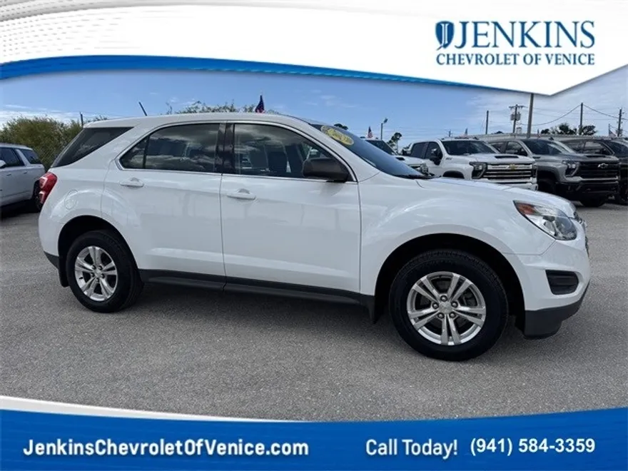 2017 Chevrolet Equinox LS photo 1