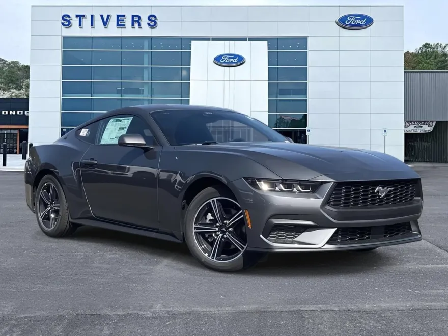 2025 Ford Mustang EcoBoost photo 1