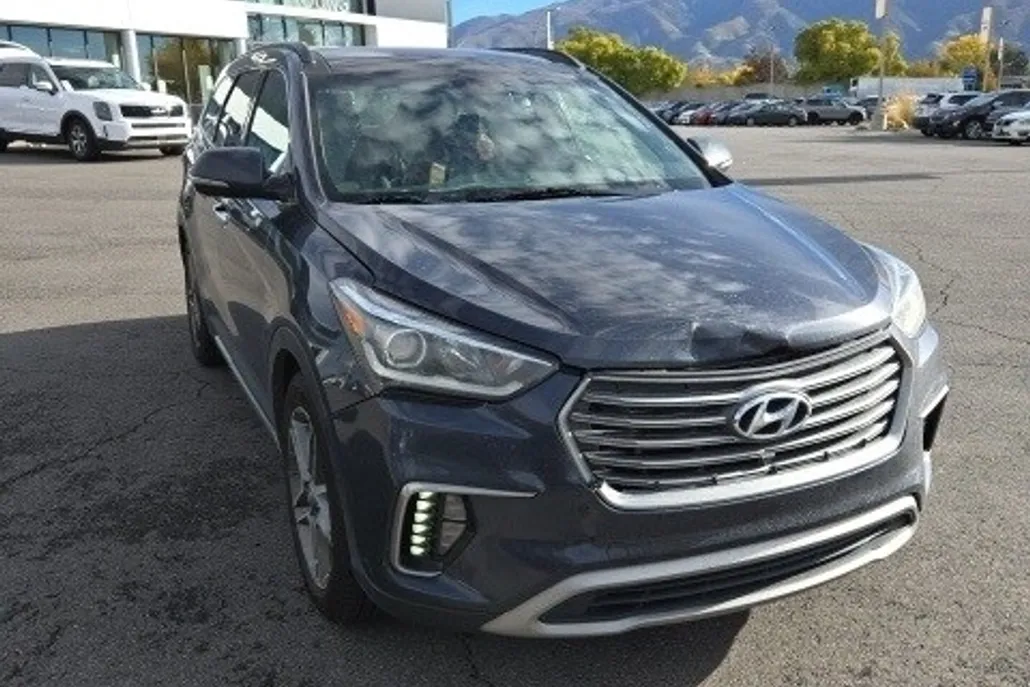 2017 Hyundai Santa Fe Limited Ultimate photo 1