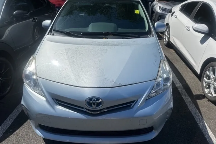 2012 Toyota Prius V Five photo 1