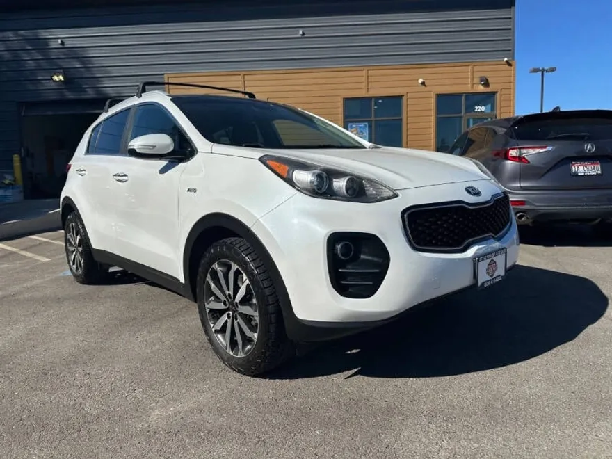 2017 Kia Sportage EX photo 1