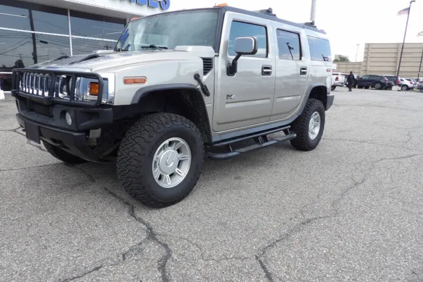 2005 Hummer H2 3/4 Ton photo 1