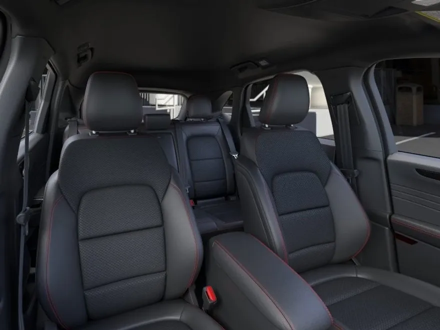 2025 Ford Escape ST-Line photo 9