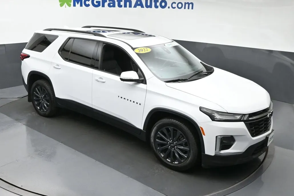 2022 Chevrolet Traverse RS photo 1