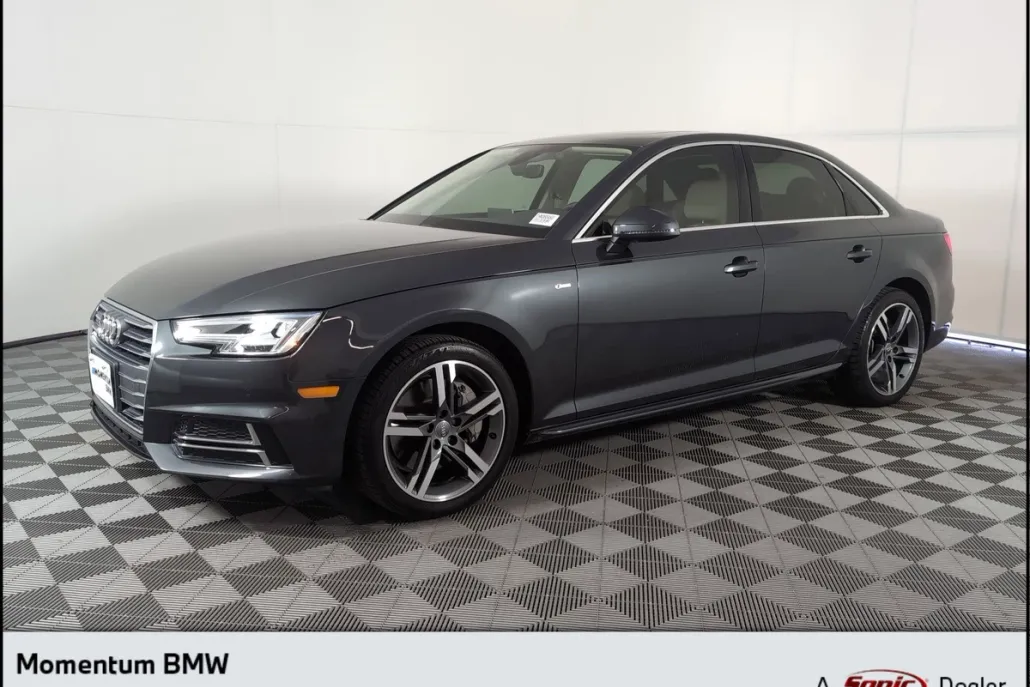 2017 Audi A4 Quattro Premium Plus photo 1