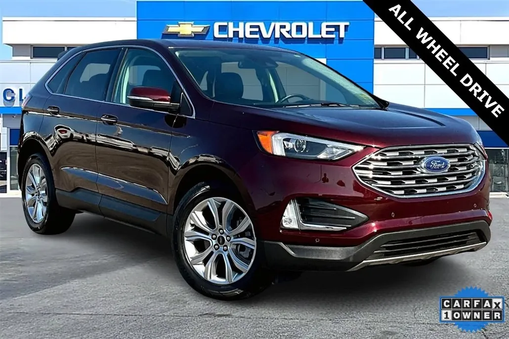 2024 Ford Edge Titanium photo 1