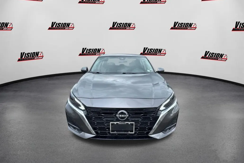 2023 Nissan Altima 2.5 SV photo 1
