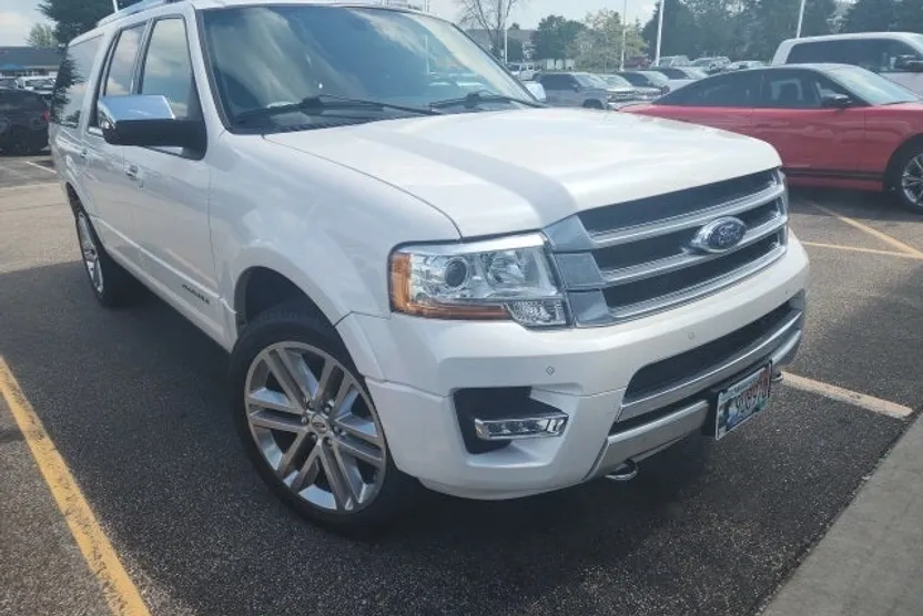2015 Ford Expedition EL Platinum photo 1