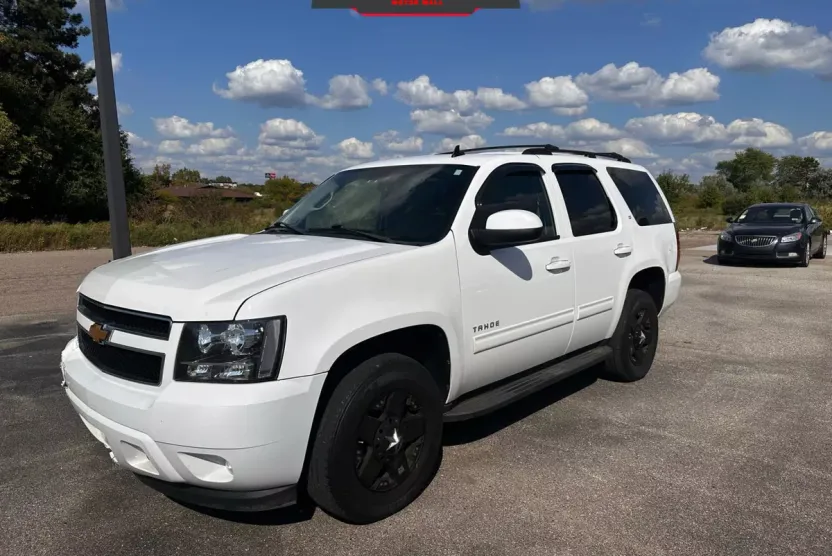 2012 Chevrolet Tahoe LT photo 1