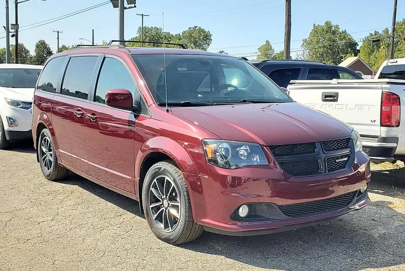 2019 Dodge Grand Caravan SE Plus photo 1