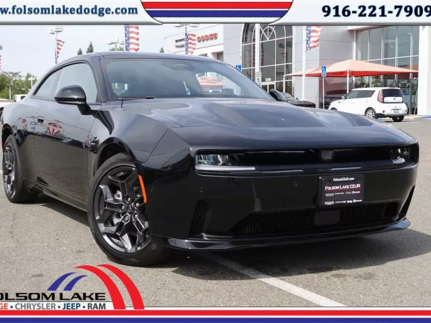 2025 Dodge Charger R/T photo 1