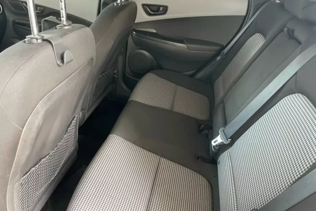 2021 Hyundai Kona SE photo 1
